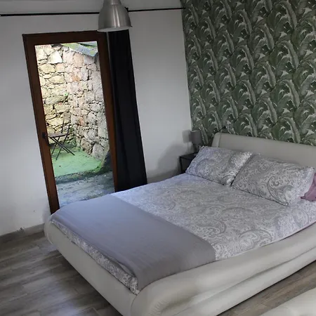 Casa-loft En El Bosque Santiago de Compostela