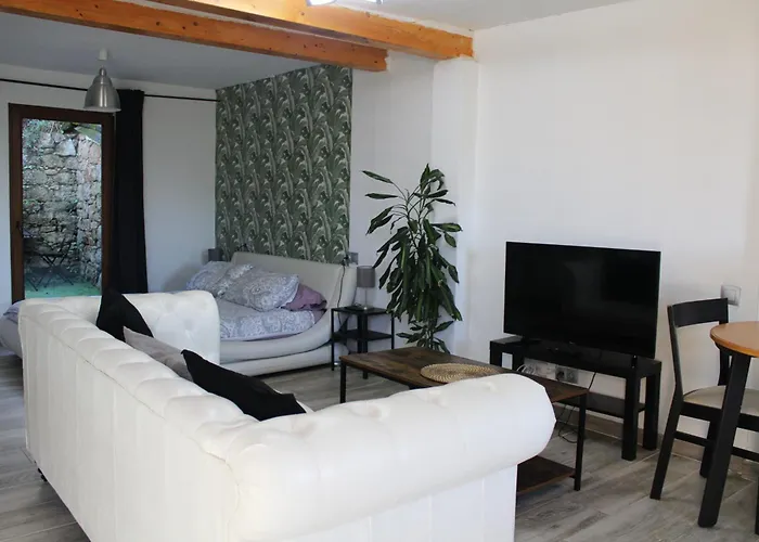 Casa-loft En El Bosque 3*